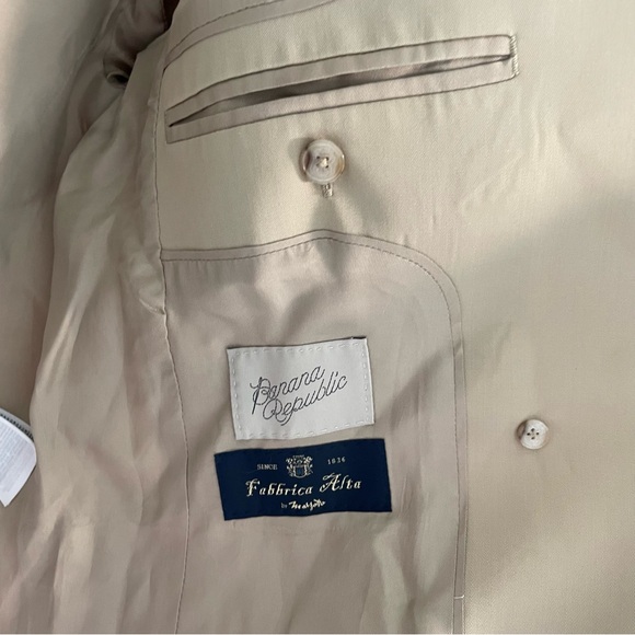 Banana Republic Beige Double-Breasted Blazer - Picture 11 of 15